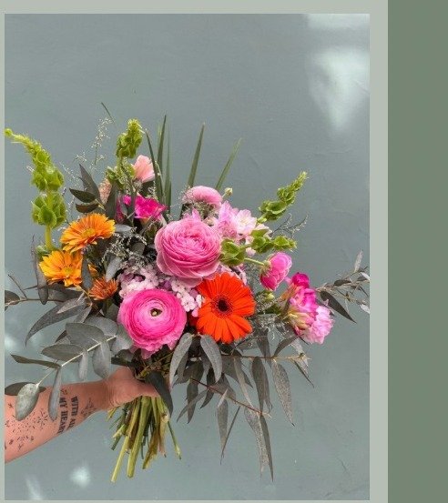 Ramo fresco silvestre de flores de estación
